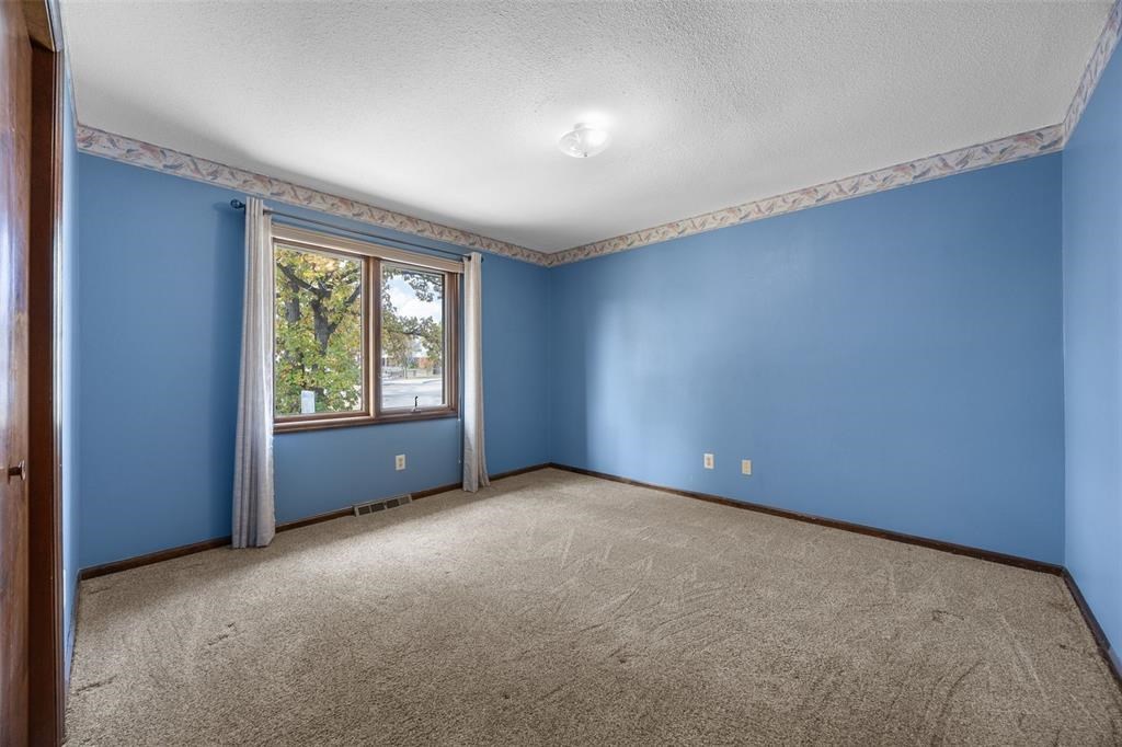 4216 Marilyn Drive NE Cedar Rapids IA 52402