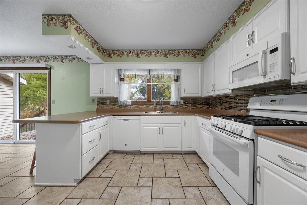 4216 Marilyn Drive NE Cedar Rapids IA 52402