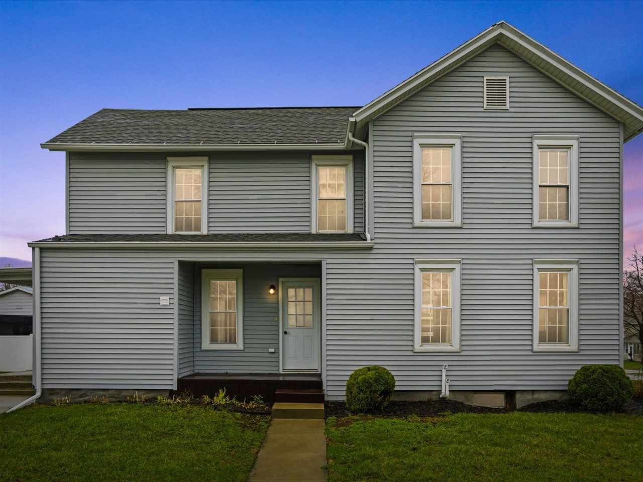 516 E 4th Street Vinton IA 52349