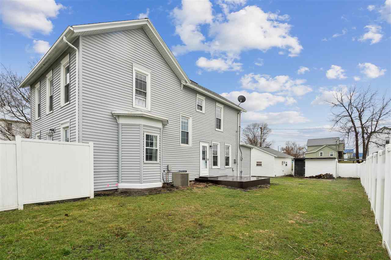 516 E 4th Street Vinton IA 52349