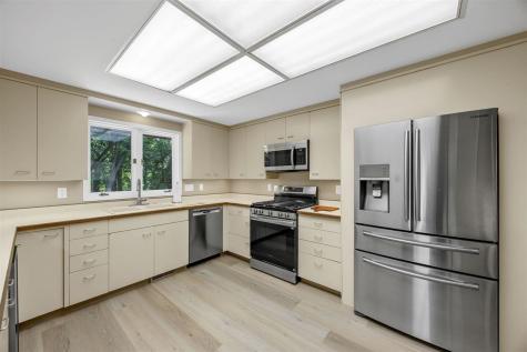 301 N 7th Avenue Iowa City IA 52245