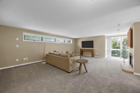 301 N 7th Avenue Iowa City IA 52245