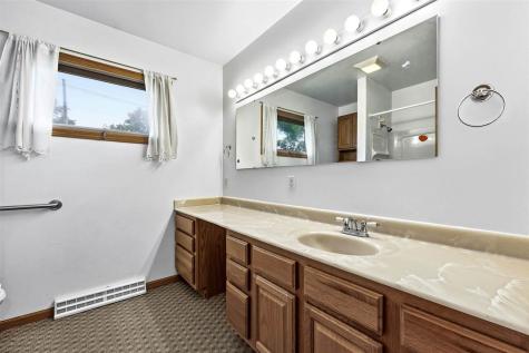 309 E 10th Street Tipton IA 52772