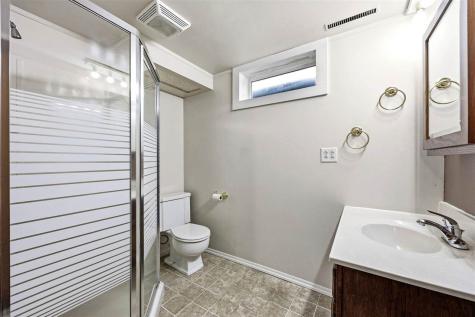 309 E 10th Street Tipton IA 52772