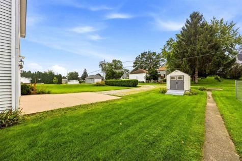 309 E 10th Street Tipton IA 52772