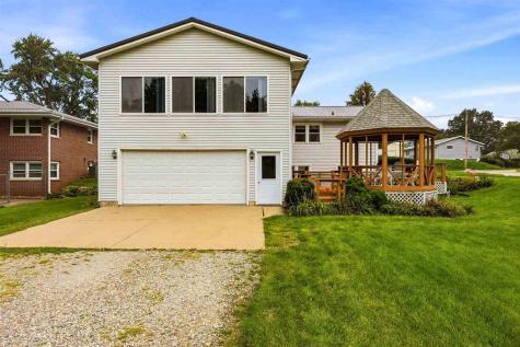 309 E 10th Street Tipton IA 52772