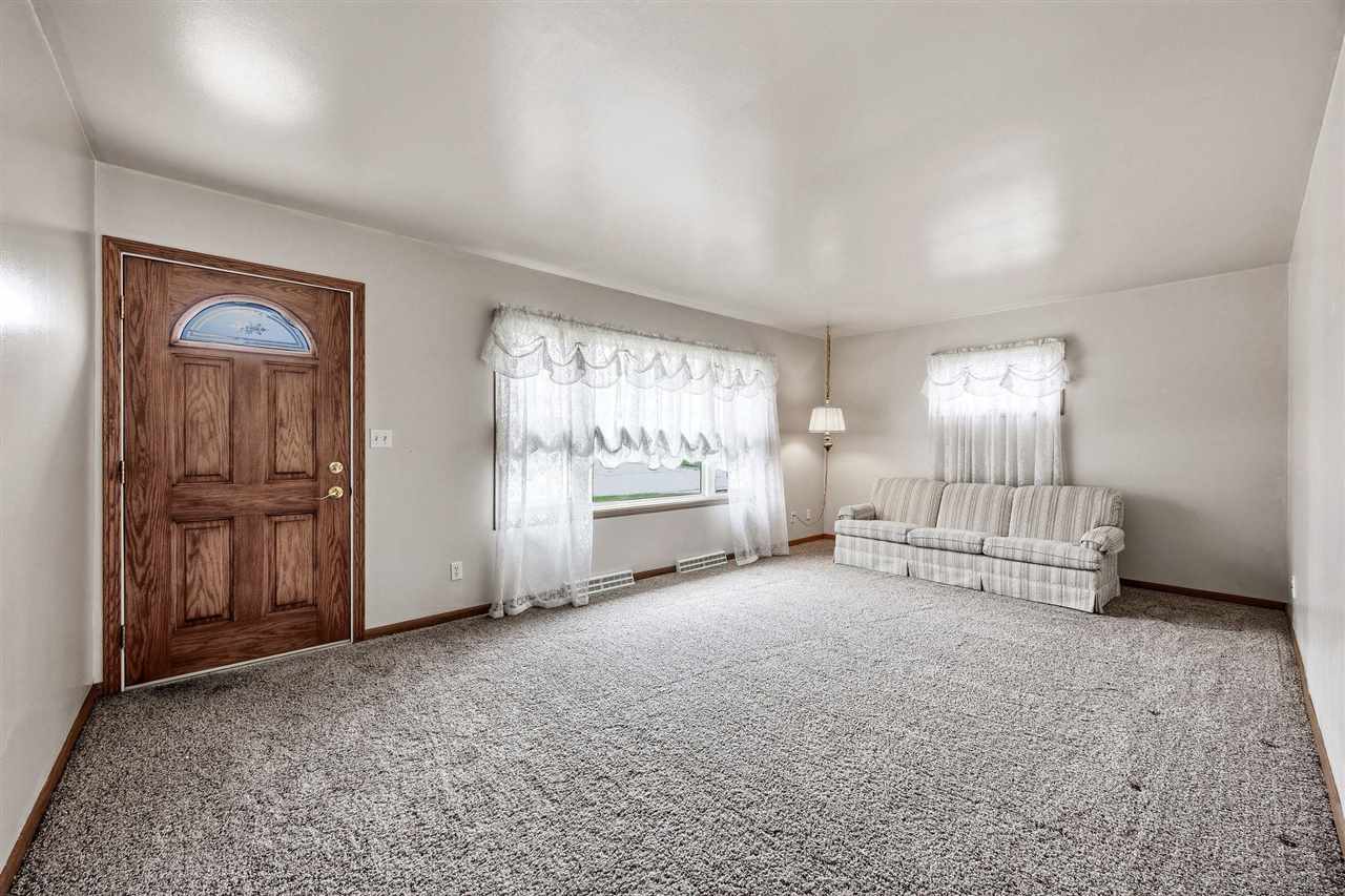 309 E 10th Street Tipton IA 52772