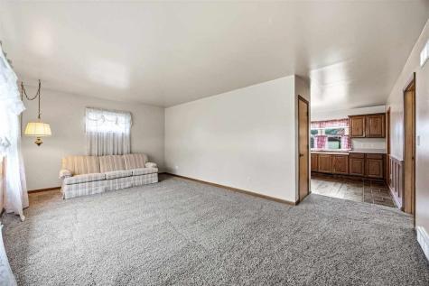 309 E 10th Street Tipton IA 52772