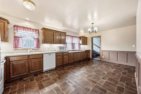 309 E 10th Street Tipton IA 52772