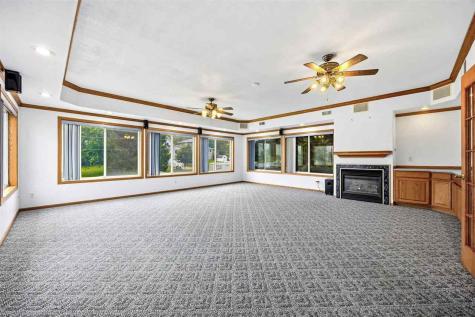 309 E 10th Street Tipton IA 52772