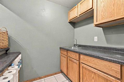 2228 Plaen View Drive Iowa City IA 52246
