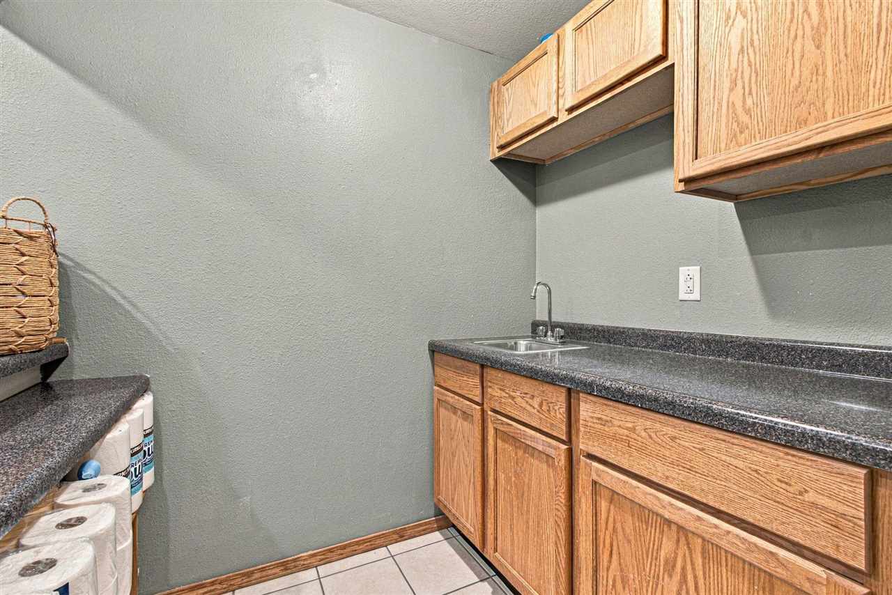 2228 Plaen View Drive Iowa City IA 52246