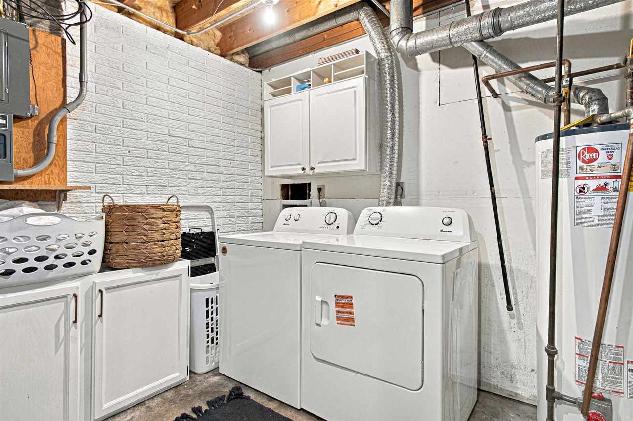 2228 Plaen View Drive Iowa City IA 52246
