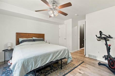 2228 Plaen View Drive Iowa City IA 52246
