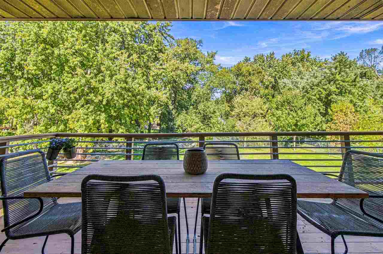 2228 Plaen View Drive Iowa City IA 52246