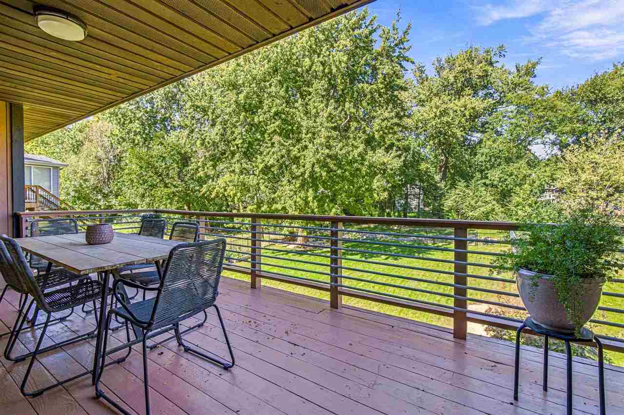 2228 Plaen View Drive Iowa City IA 52246