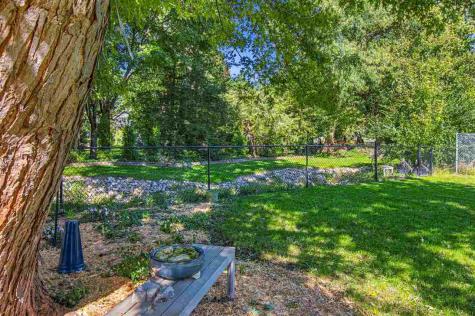 2228 Plaen View Drive Iowa City IA 52246