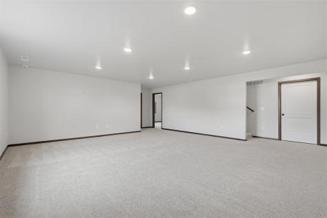 5025 Bluestem Street SW Kalona IA 52247