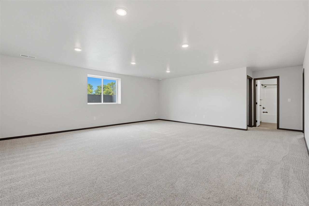 5025 Bluestem Street SW Kalona IA 52247