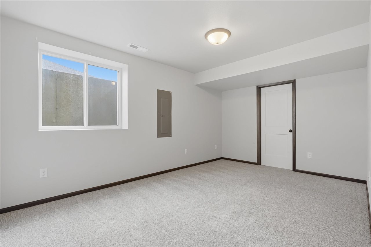5025 Bluestem Street SW Kalona IA 52247