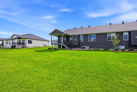 5025 Bluestem Street SW Kalona IA 52247