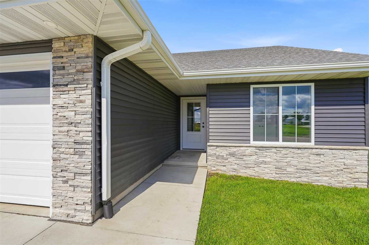 5025 Bluestem Street SW Kalona IA 52247