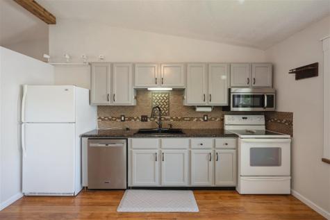 4047 Bedford Place Davenport IA 52806