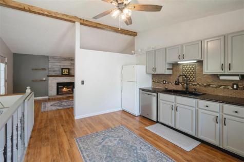 4047 Bedford Place Davenport IA 52806