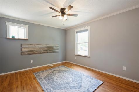 4047 Bedford Place Davenport IA 52806