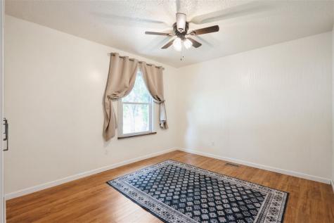 4047 Bedford Place Davenport IA 52806