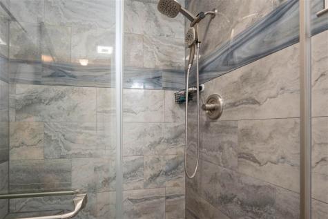 4047 Bedford Place Davenport IA 52806