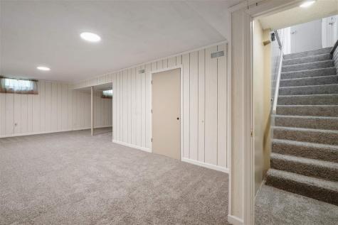4047 Bedford Place Davenport IA 52806