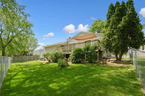 4047 Bedford Place Davenport IA 52806