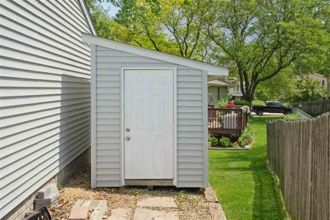 4047 Bedford Place Davenport IA 52806