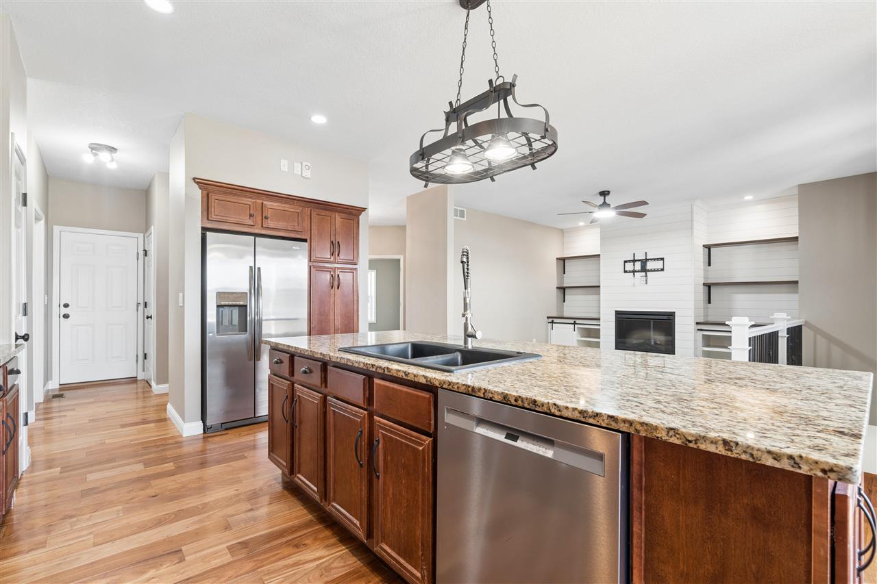 5012 SW Hay Field Court Cedar Rapids IA 52404