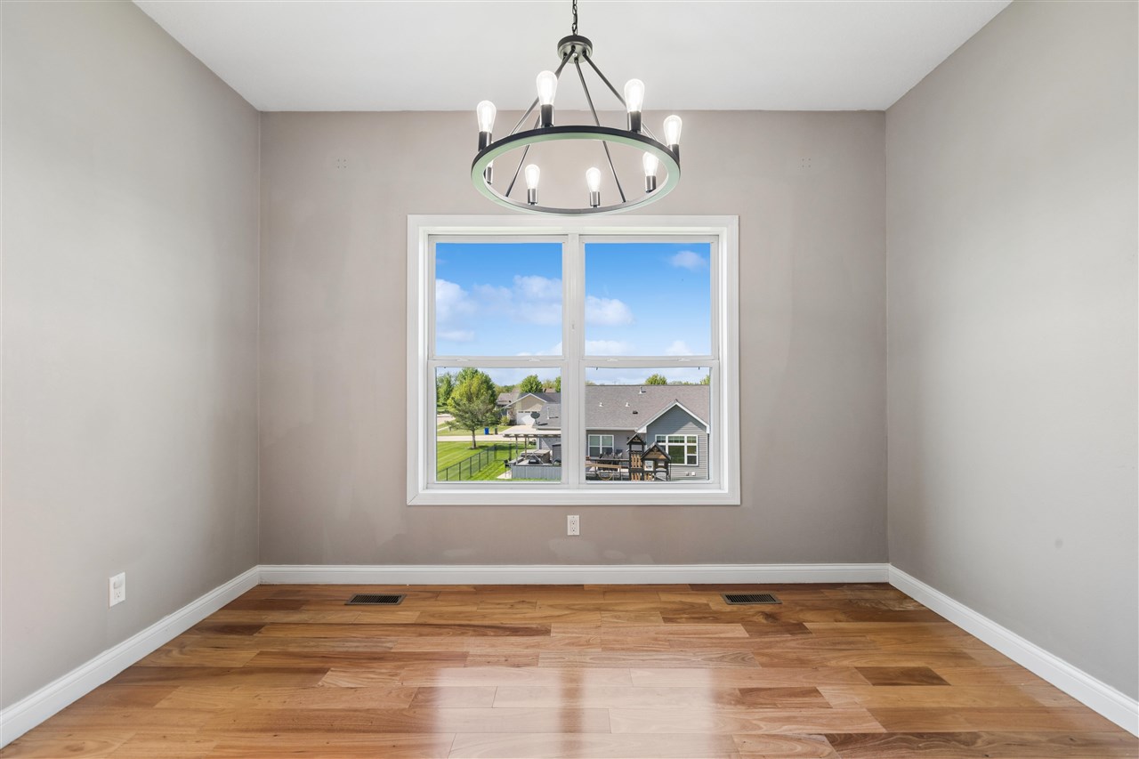 5012 SW Hay Field Court Cedar Rapids IA 52404