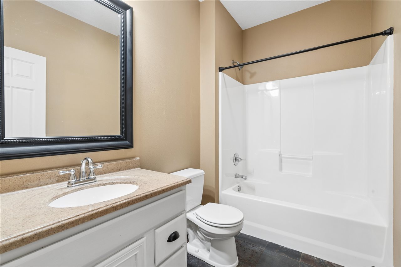 5012 SW Hay Field Court Cedar Rapids IA 52404