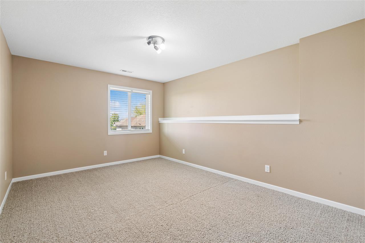 5012 SW Hay Field Court Cedar Rapids IA 52404