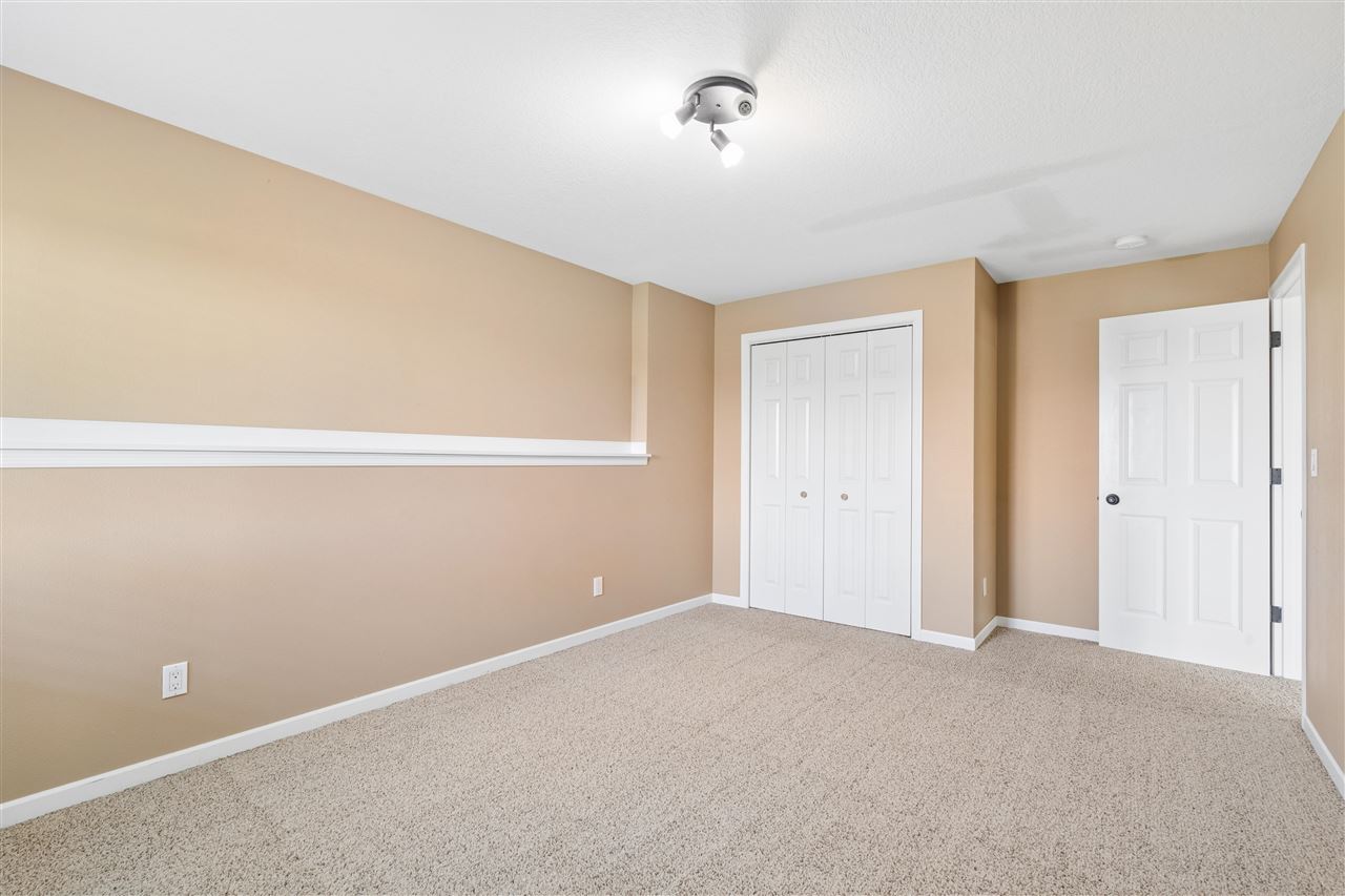 5012 SW Hay Field Court Cedar Rapids IA 52404