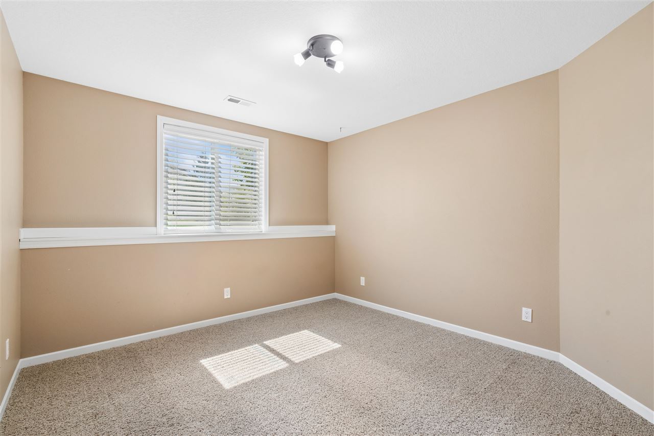 5012 SW Hay Field Court Cedar Rapids IA 52404