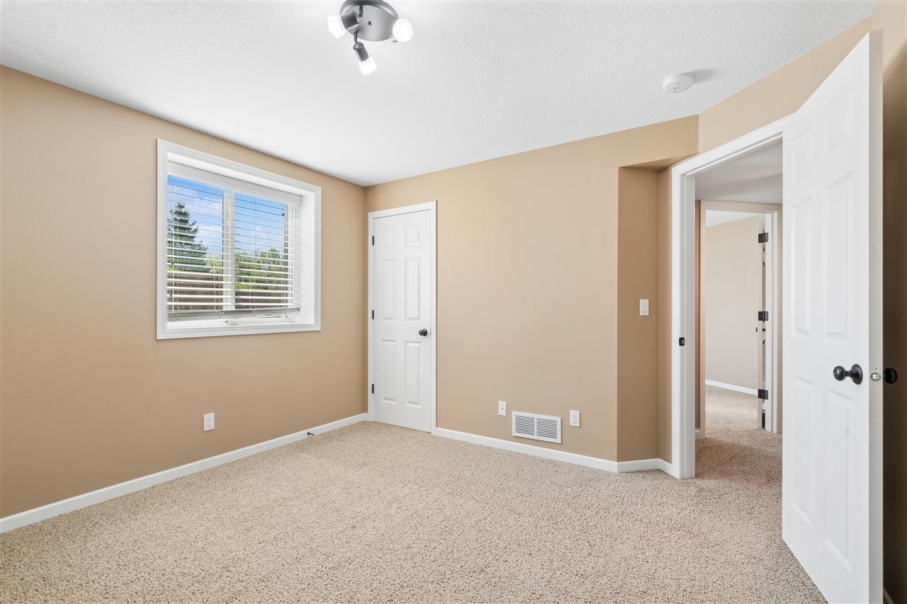 5012 SW Hay Field Court Cedar Rapids IA 52404