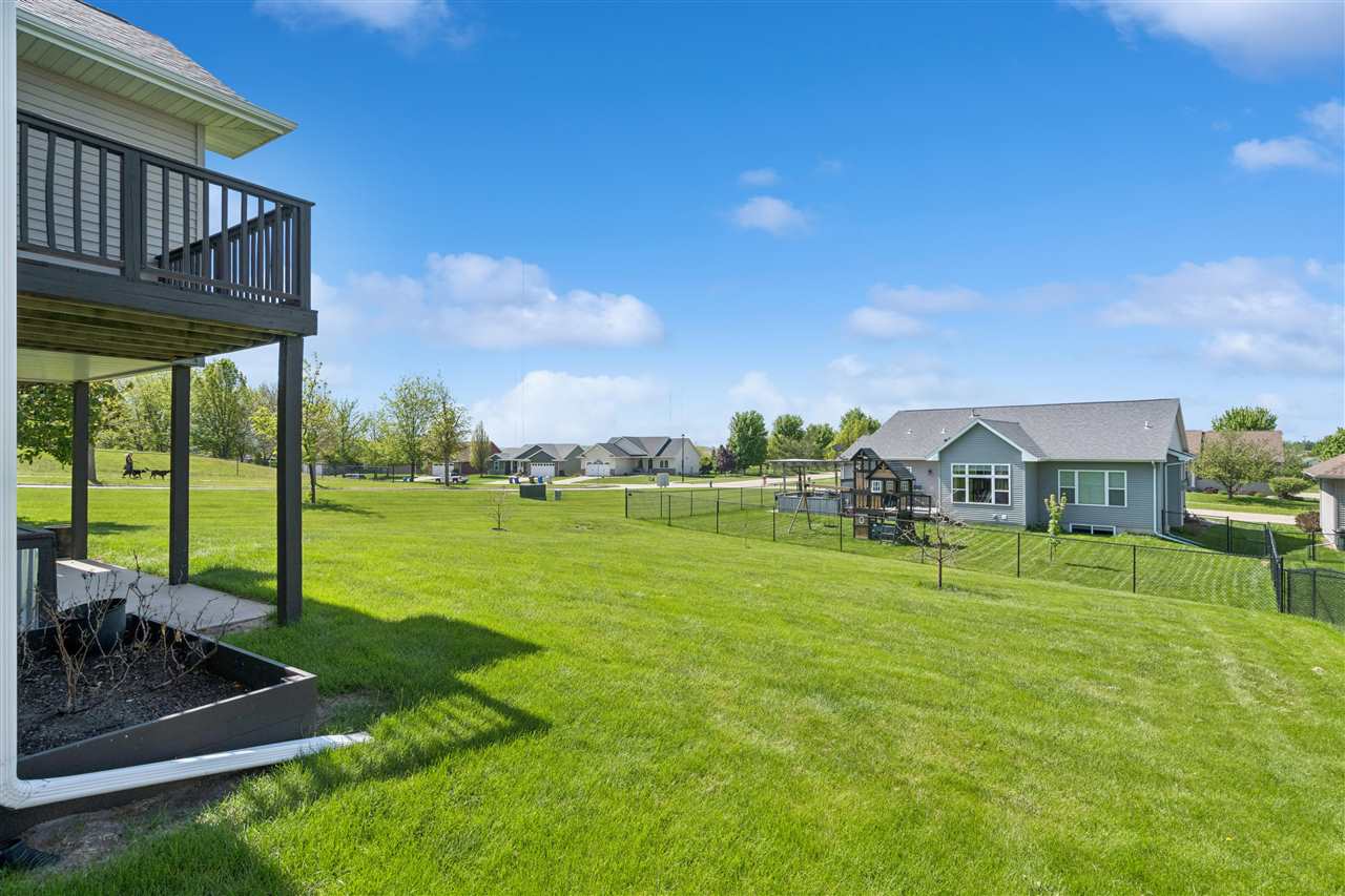 5012 SW Hay Field Court Cedar Rapids IA 52404