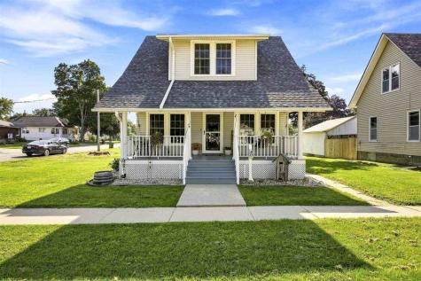 210 Walnut Street Tipton IA 52772