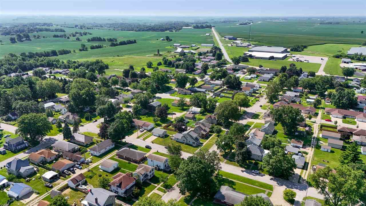 210 Walnut Street Tipton IA 52772