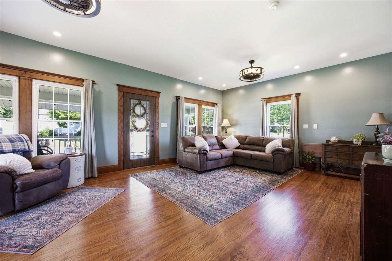 210 Walnut Street Tipton IA 52772
