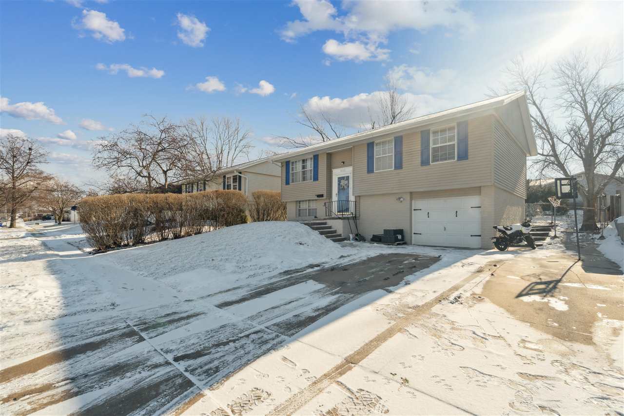 6319 Eastview Avenue SW Cedar Rapids IA 52404