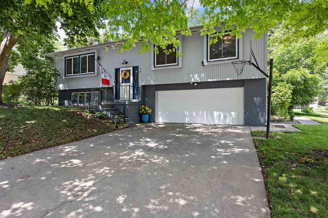 16 Ealing Drive Iowa City IA 52246