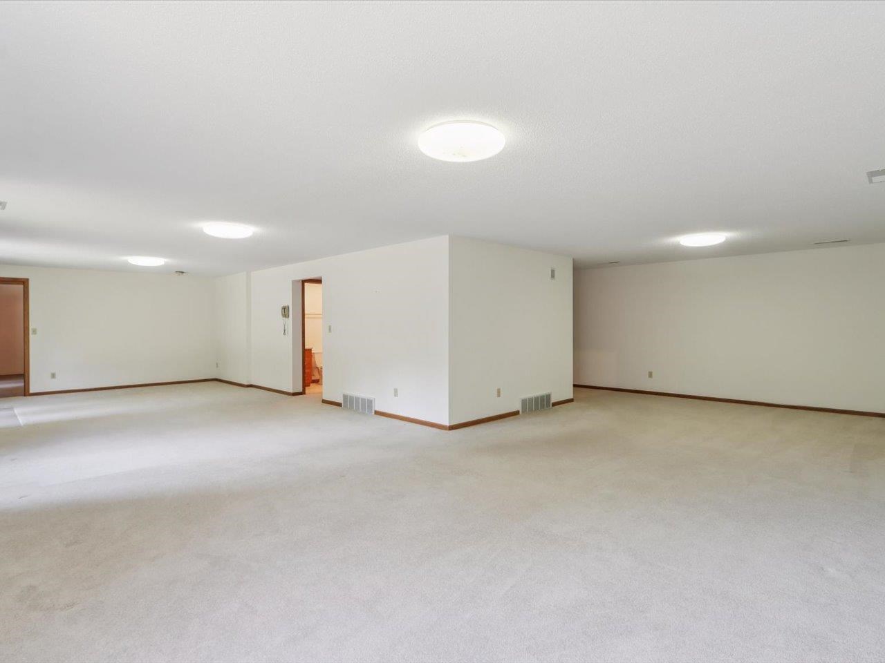 508 Saint Thomas Court Iowa City IA 52245