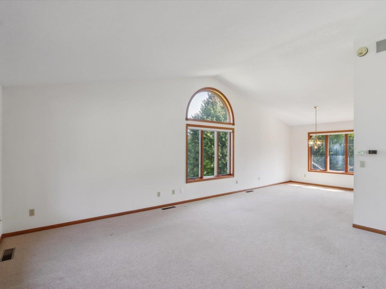 508 Saint Thomas Court Iowa City IA 52245