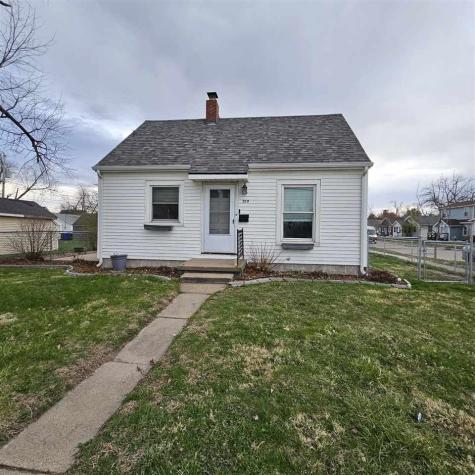 359 15th Avenue SW Cedar Rapids IA 52404